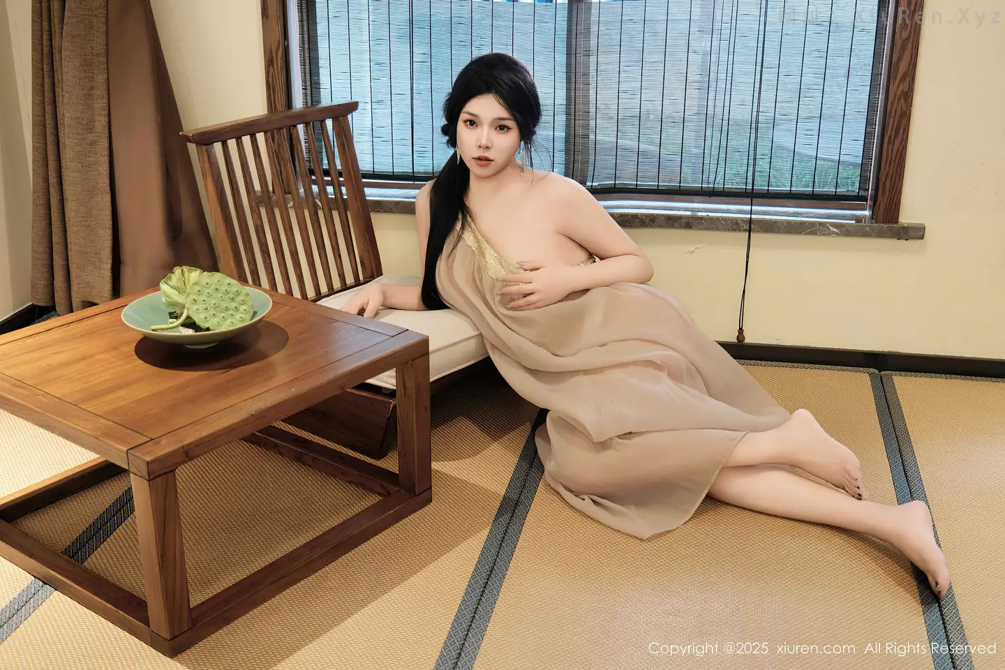 图片[5]-[XiuRen秀人网] VOL.10500_模特麦田私房性感透视薄纱连衣长裙半脱秀丰乳肥臀惹火诱惑写真50P-秀人网官方网站